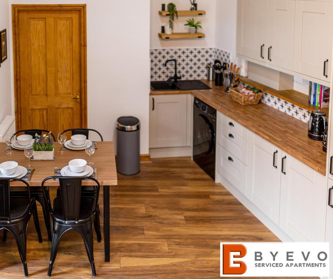 Byevo Oswestry Barn - Quirky Romantic Retreat Or Cosy Contractor Base 외부 사진