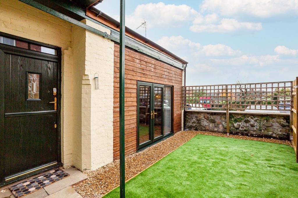 Byevo Oswestry Barn - Quirky Romantic Retreat Or Cosy Contractor Base 외부 사진